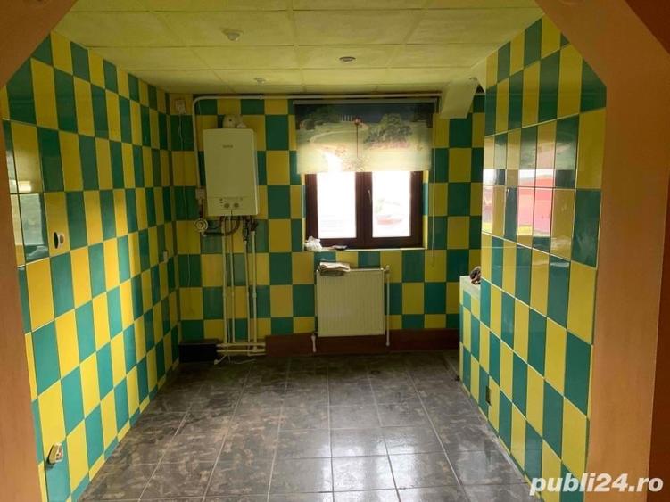 Apartament cu 3 camere decomandat în Mircea-Vodă