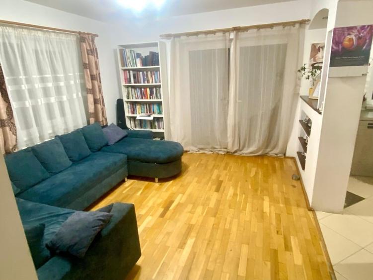 Casă individuală cu 4 camere cu Canalizare în Giarmata