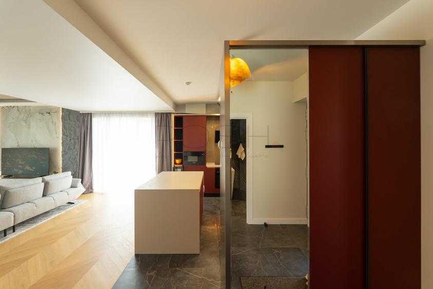 Duplex cu 5 camere cu Canalizare în Băneasa
