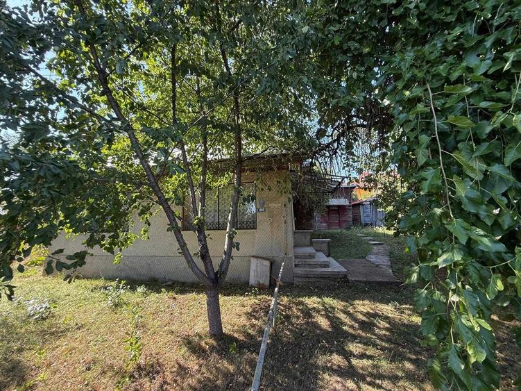 Teren de 2987 mp, în Cornu