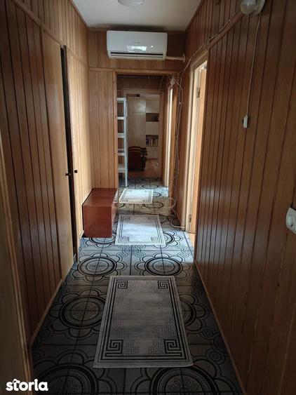 Apartament cu 3 camere, mobilat în Casa de Cultură