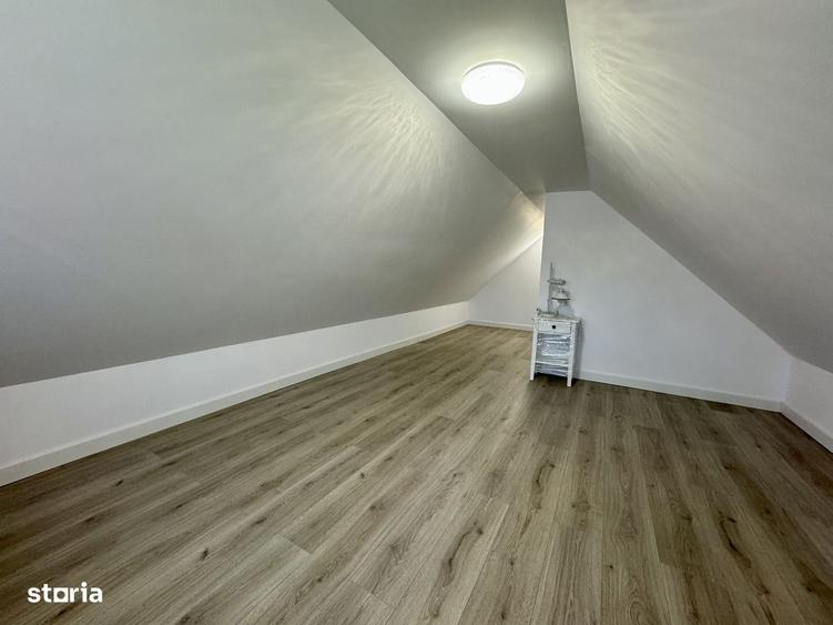 Casă cu 3 camere cu Canalizare în Central