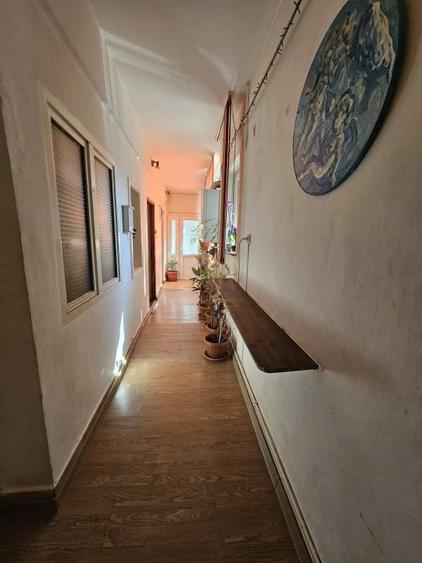 Casă individuală cu 4 camere cu Canalizare în Elisabetin