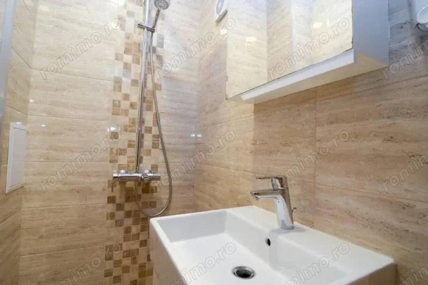 Apartament cu 2 camere decomandat în Gorjului