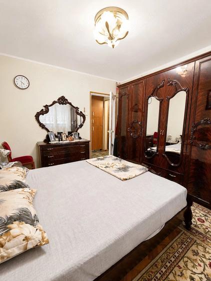 Apartament cu 3 camere decomandat în Plantelor
