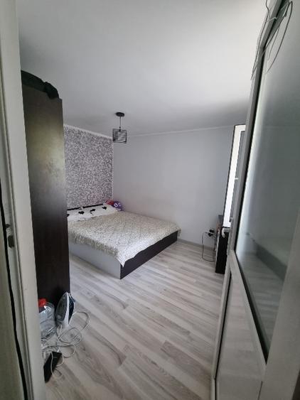 Casă individuală cu 2 camere cu Teren 20 Mp în Schela