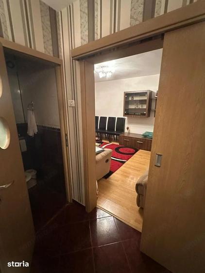 Apartament cu 4 camere decomandat în Titan