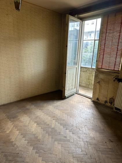 Apartament cu 2 camere nedecomandat în Central
