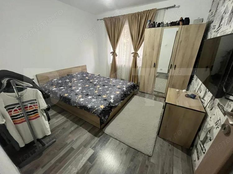 Apartament cu 4 camere decomandat, mobilat în Central