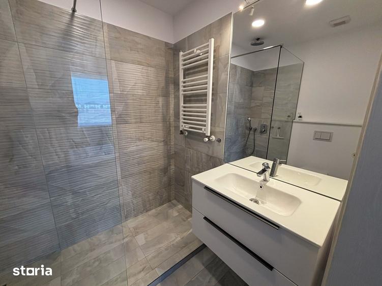 Casă cu 3 camere cu Canalizare în Nord
