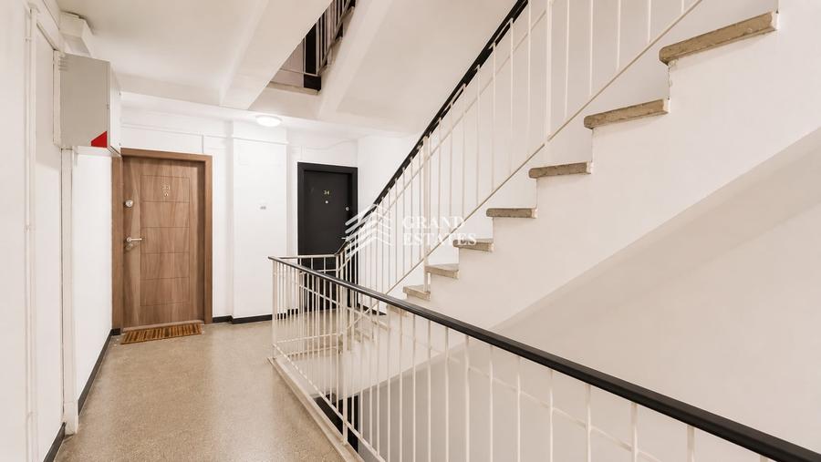 Apartament cu 3 camere decomandat, mobilat în Aviației