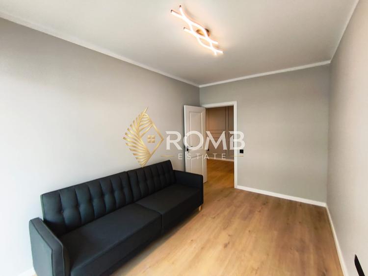 Apartament cu 3 camere semidecomandat în Florești