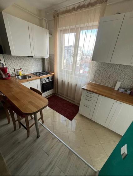 Apartament cu 2 camere decomandat în Exterior Vest