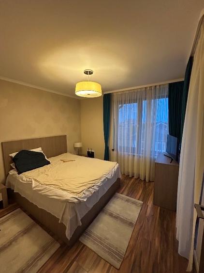 Casă individuală cu 5 camere cu Canalizare în Central