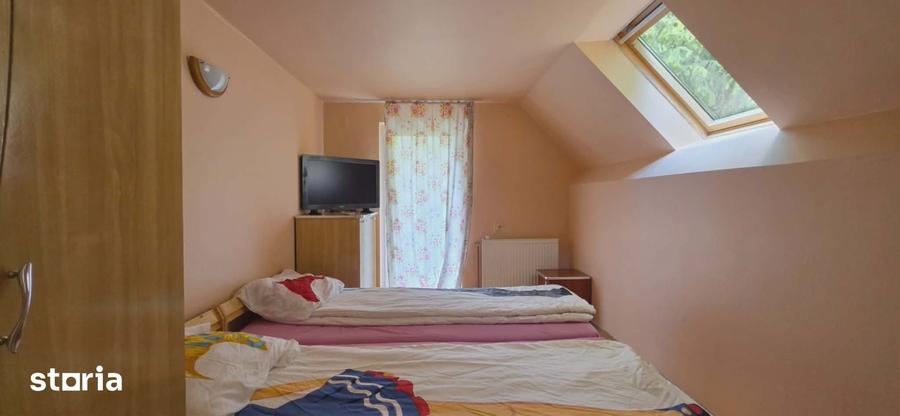Casă cu 5 camere cu Teren 1200 Mp în Bratca