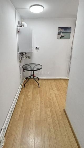 Apartament cu 3 camere decomandat, mobilat în Brașovul Vechi