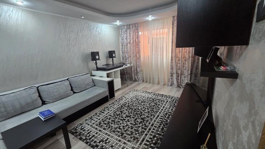 Apartament cu 2 camere decomandat în Malu Roșu
