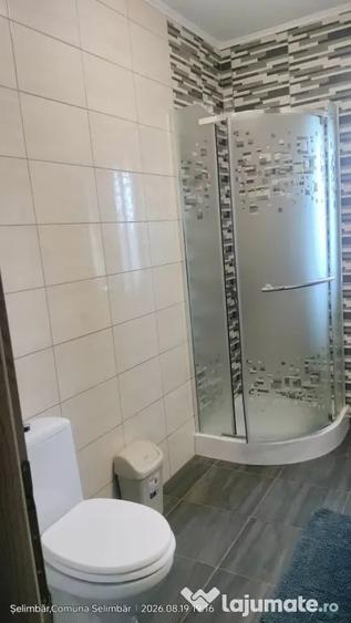 Apartament cu 3 camere decomandat în Șelimbăr