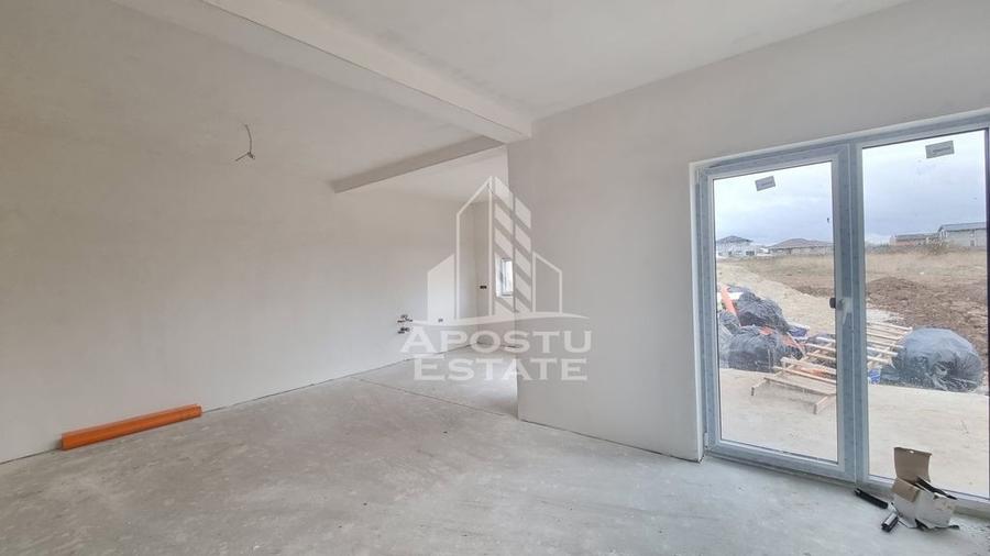 Casă cu 4 camere cu Teren 355 Mp în Giarmata