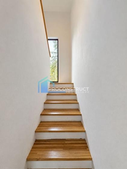 Duplex cu 4 camere cu Canalizare în Moșnița Veche