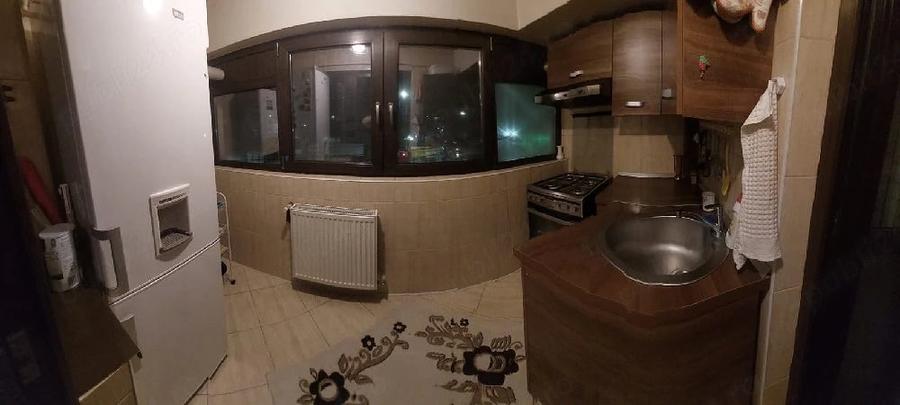 Apartament cu 3 camere decomandat în Gării