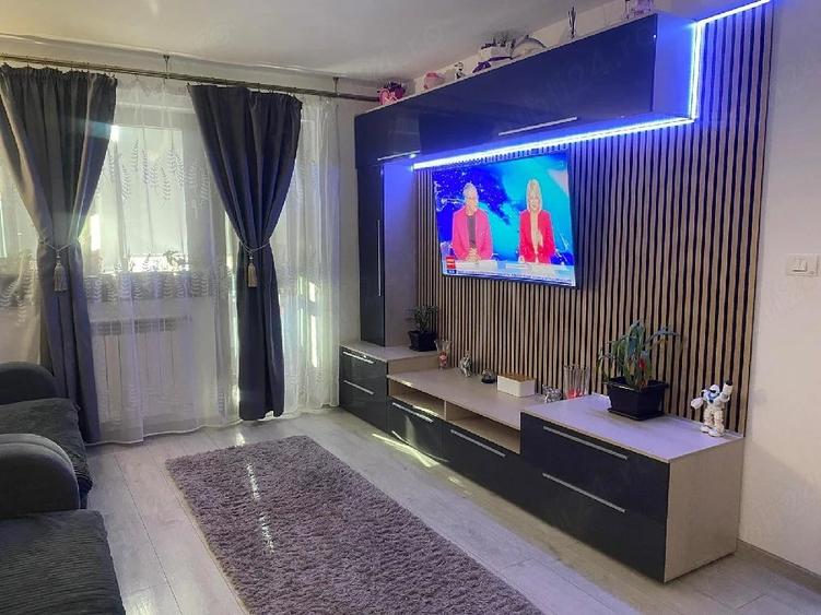 Apartament cu 2 camere decomandat în Sud