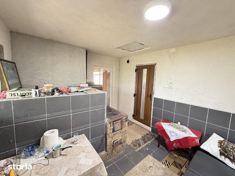 Casă cu 2 camere cu Teren 563 Mp în Horia