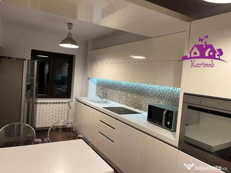 Apartament cu 4 camere decomandat în Spitalul Județean