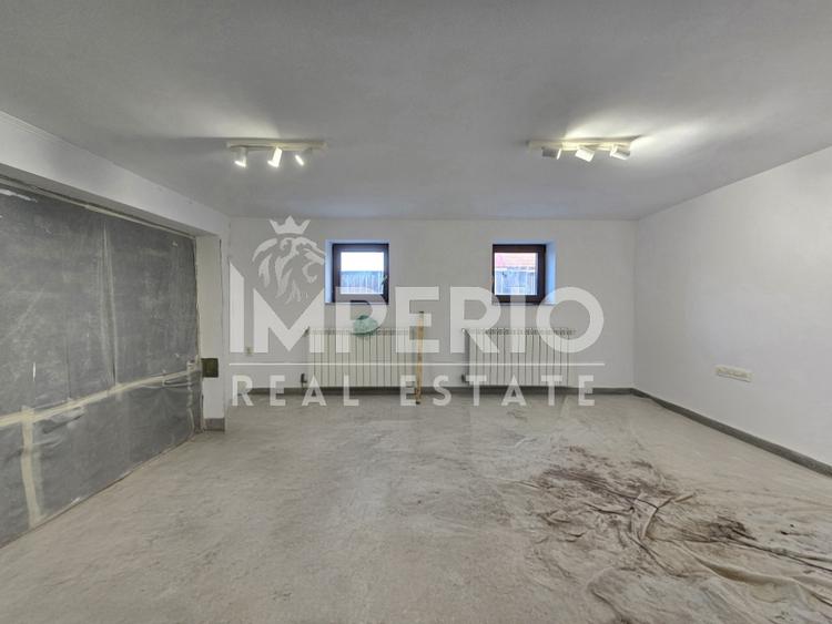 Duplex cu 5 camere cu Canalizare în Gruia