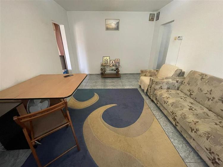 Apartament cu 2 camere semidecomandat, mobilat în Păcurari