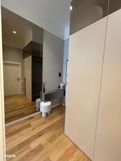 Apartament cu 4 camere în Ciupercenii Noi