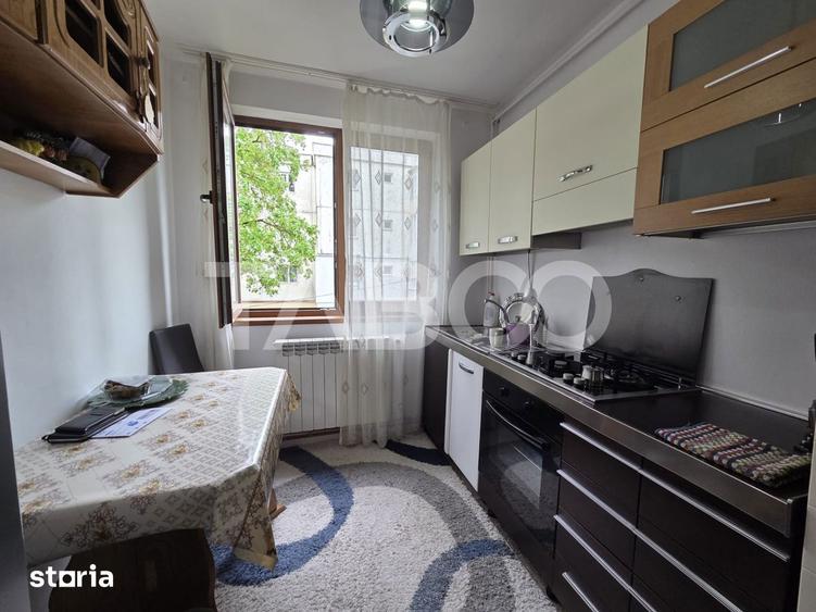 Apartament 3 camere semidecomandat 78 mp zona Vasile Alecsandri etaj 2 - 4
