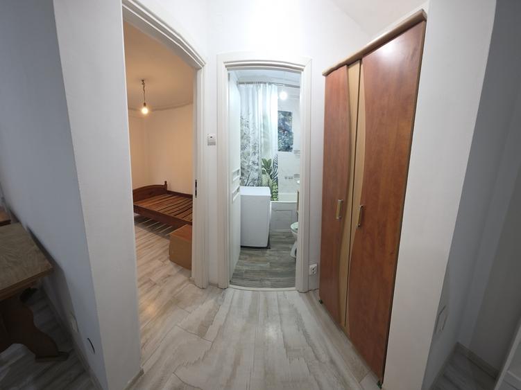 Apartament cu 2 camere semidecomandat în Central