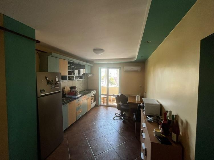 Apartament cu 2 camere decomandat în Diamant