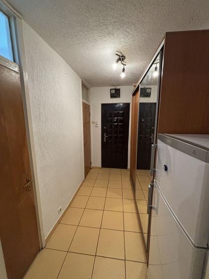 Garsonieră decomandată în Drumul Taberei