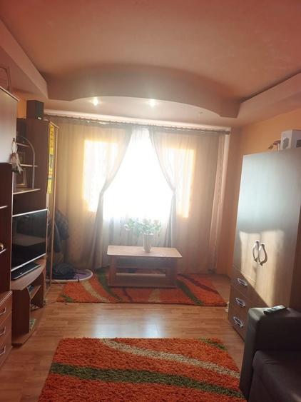 Vand apartament 2 camere Mioveni,etaj 2 ,spatios - 5