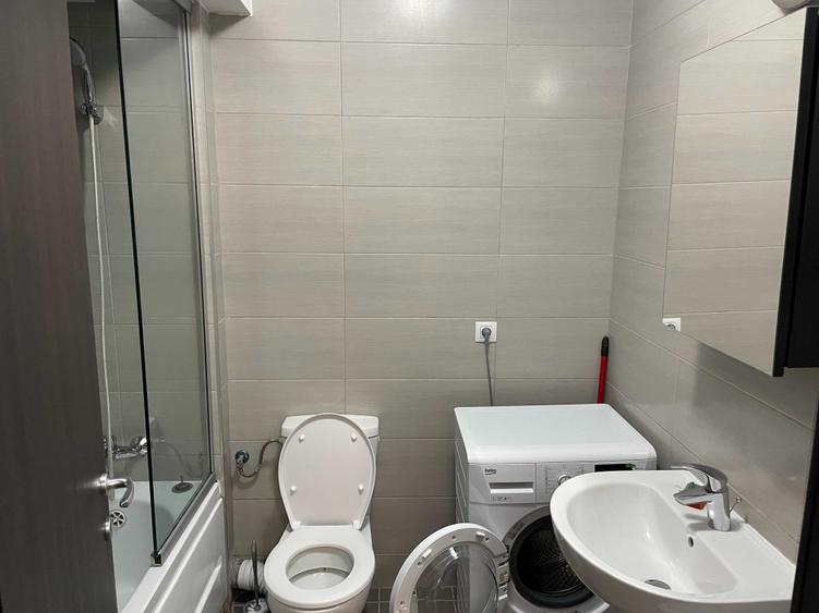 Apartament cu 2 camere decomandat în Regie