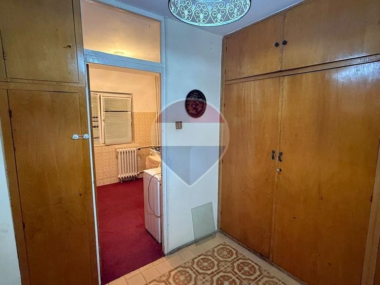 Apartament cu 2 camere semidecomandat, mobilat în Moșilor