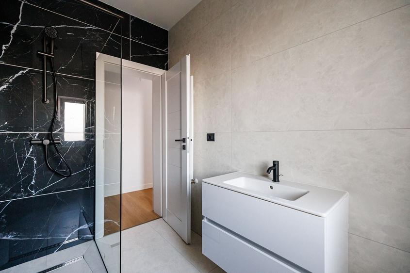 Spațiu comercial, de 36.939998626709 mp, în Mehala