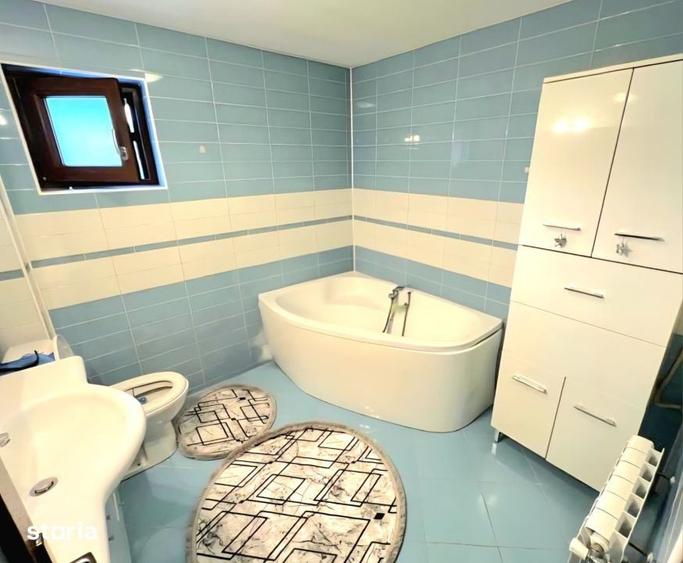 Casă cu 4 camere cu Teren 176 Mp în Central