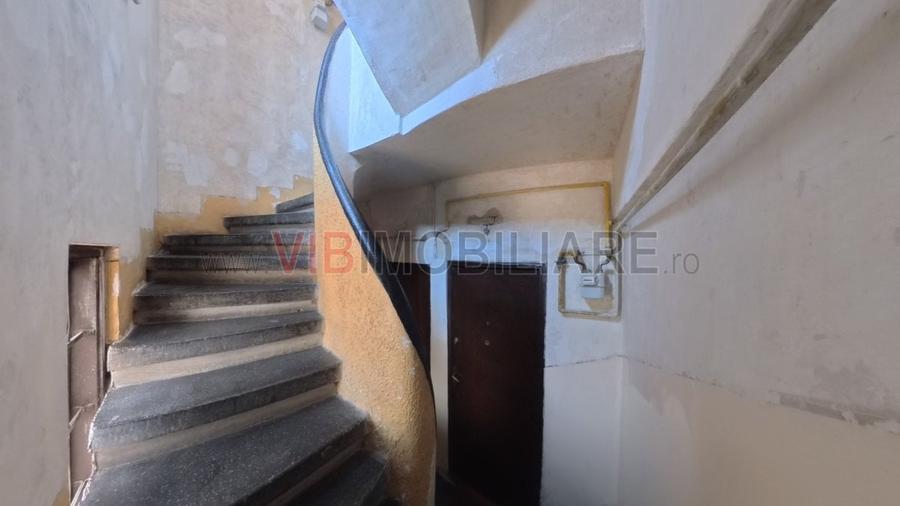 Apartament cu 2 camere semidecomandat în P-ța Alba Iulia