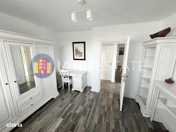 Apartament cu 3 camere semidecomandat în Ștefan cel Mare