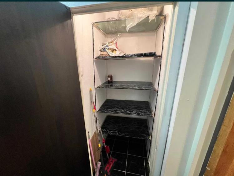 Apartament cu 3 camere semidecomandat în Titan