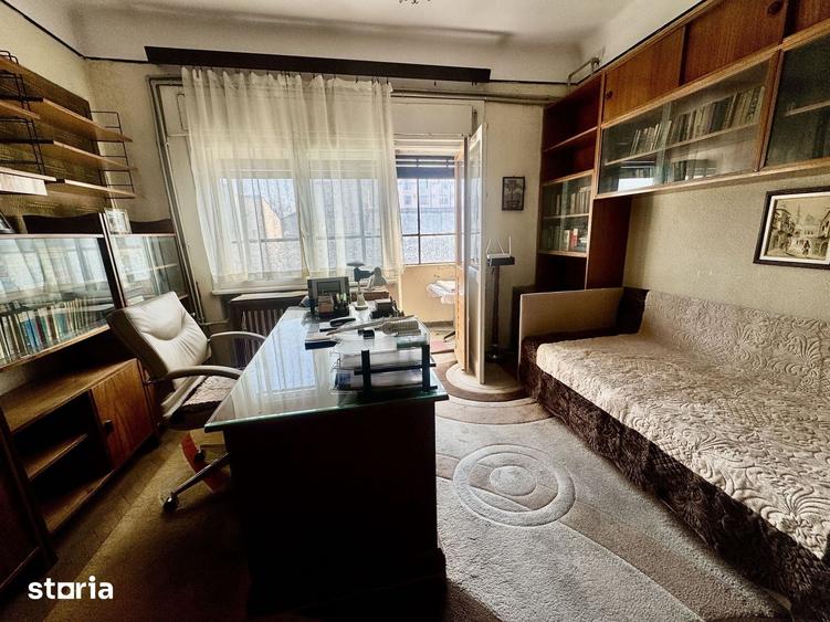 Apartament cu 4 camere în Central