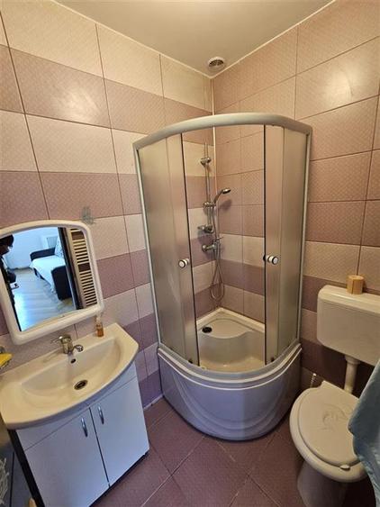 Apartament cu 3 camere decomandat, mobilat în Centrul Istoric