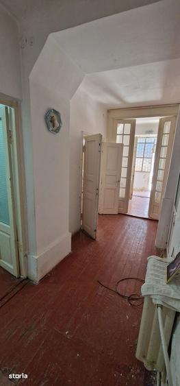 Apartament cu 4 camere în Peninsula