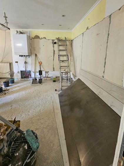 Apartament cu 3 camere decomandat în Pipera