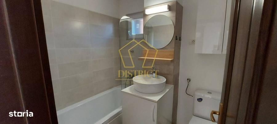 Apartament cu 3 camere în Complex Studențesc