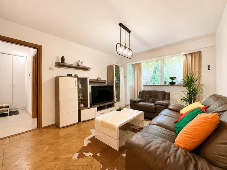 Apartament cu 2 camere decomandat, mobilat în Drumul Taberei