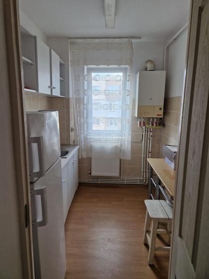 Apartament cu 2 camere semidecomandat în Exterior Vest